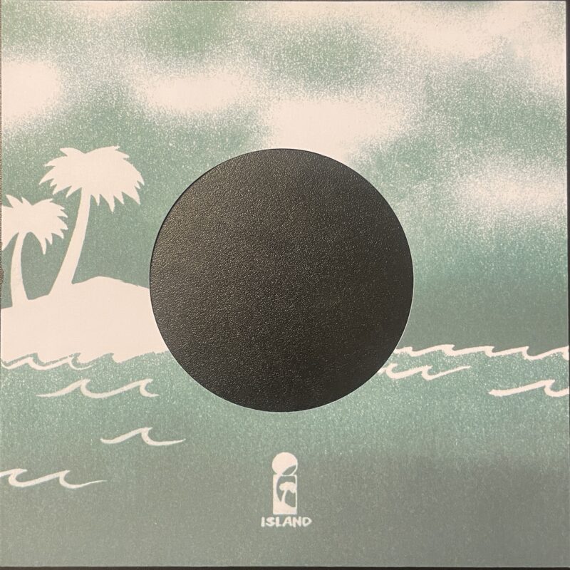 ISLAND - 32D